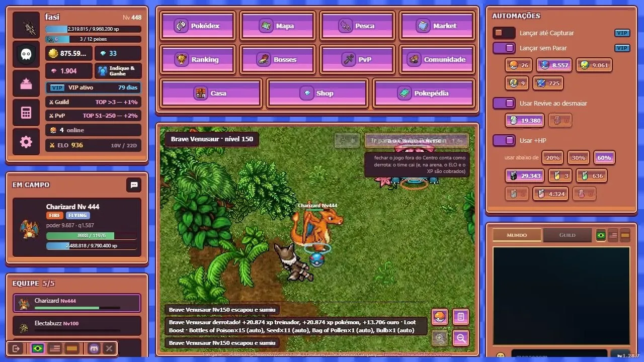 O pokeidle.io em jogo: Charizard nível 444 caçando um Venusaur na mata, com o time, as automações e o chat em volta